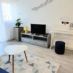 Apartment Arnyas Apartmanhaz Balatonlelle
