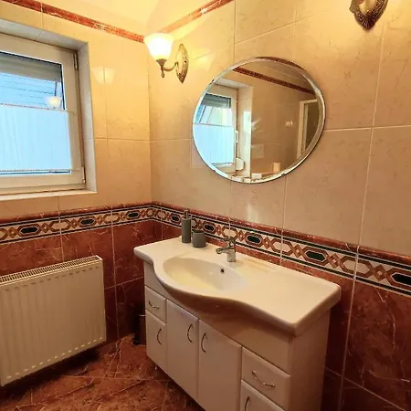 Arnyas Apartmanhaz Apartment Balatonlelle