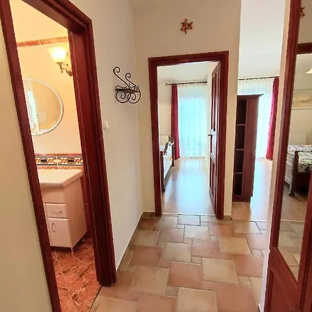 Arnyas Apartmanhaz Balatonlelle