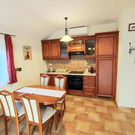 Lejlighed Arnyas Apartmanhaz Balatonlelle