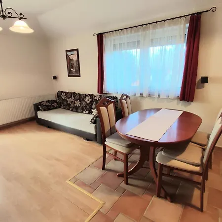 Arnyas Apartmanhaz Balatonlelle