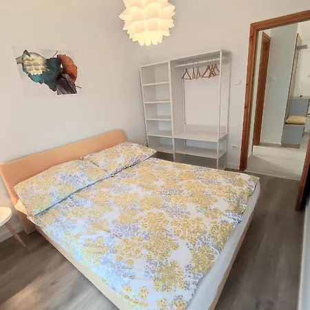 Arnyas Apartmanhaz * Balatonlelle