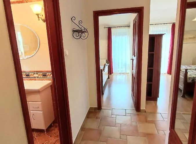 Arnyas Apartmanhaz Balatonlelle