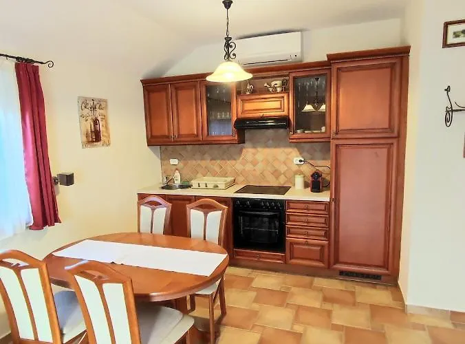 Apartament Arnyas Apartmanhaz Balatonlelle