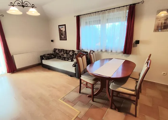 Arnyas Apartmanhaz Balatonlelle