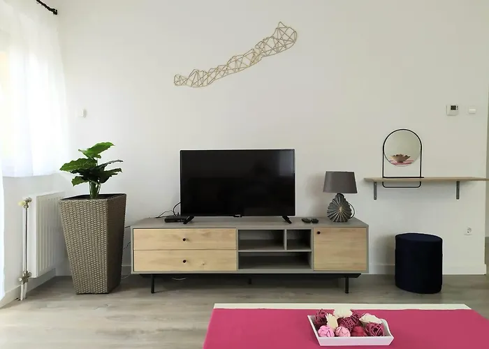 Arnyas Apartmanhaz * Balatonlelle